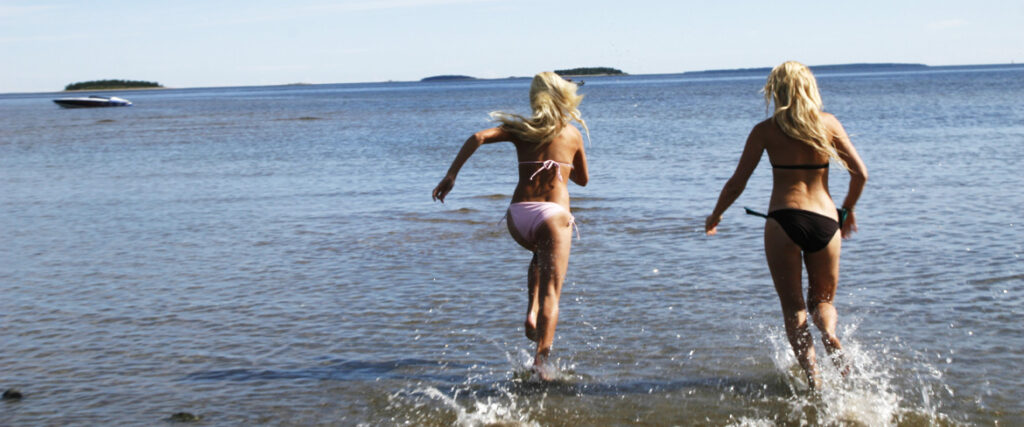 At Pite Havsbad beach